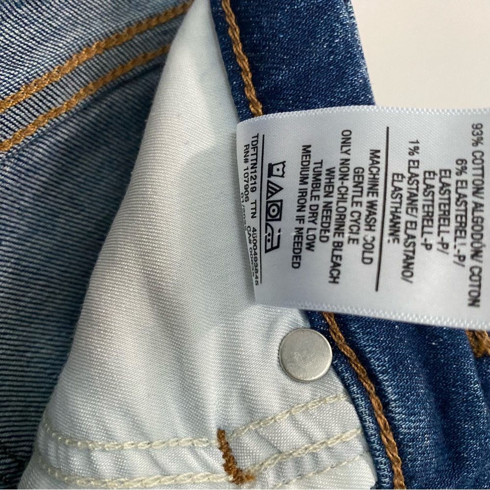 Hudson (27) Nico Mid Rise Medium Wash Denim - Picture 8 of 10